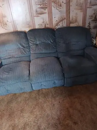 Reclining sofa