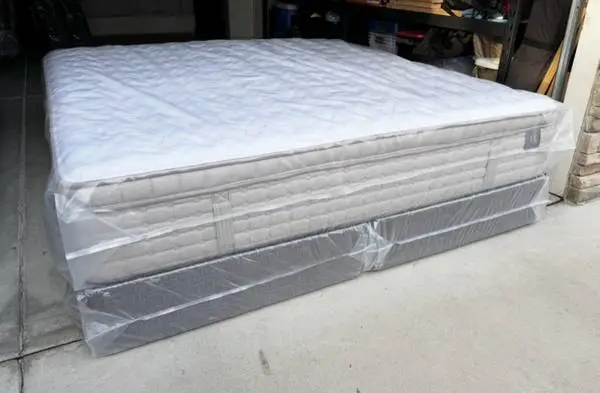 NEW California king pillow top King Koil