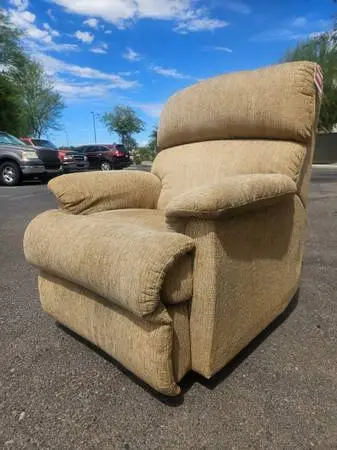 FLEXSTEEL GENEVA ROCKER RECLINER CHAIR
