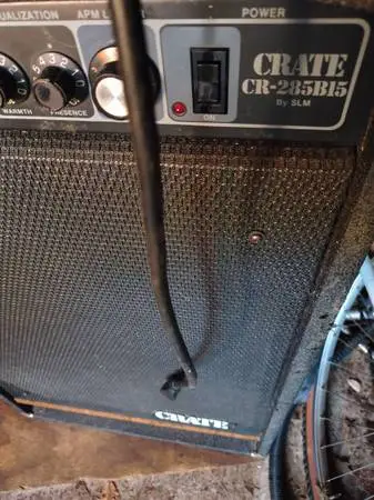 Crate amp 285 watts, 15 speaker