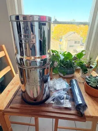 Travel Berkey Water Filter - new w/ filter and all accessories