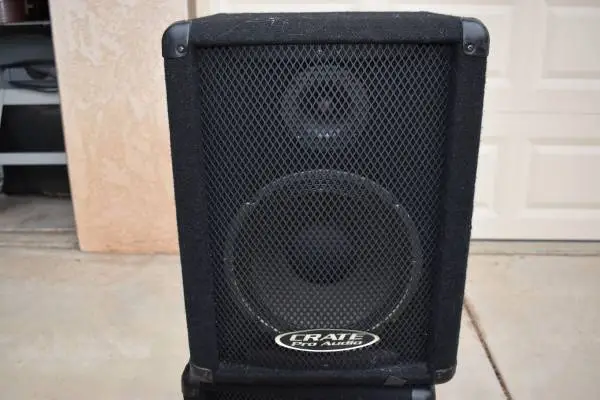 Crate PE10T PA Speakers 1-10 and Horn Super Excellent Condition TRD.