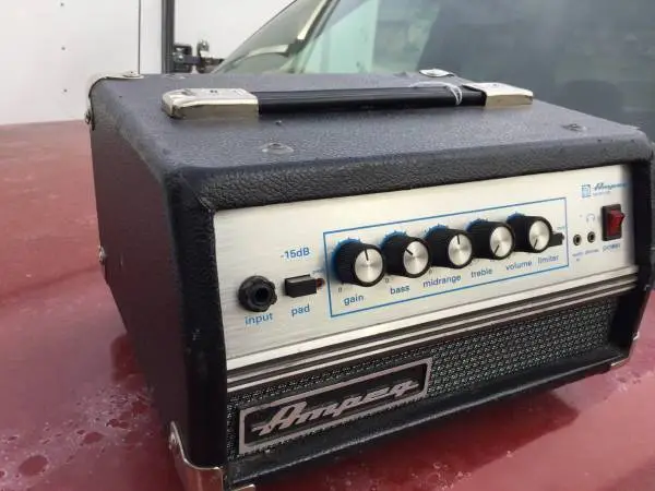 Ampeg MICRO-VR Bass Amplifier Head (200 Watts)