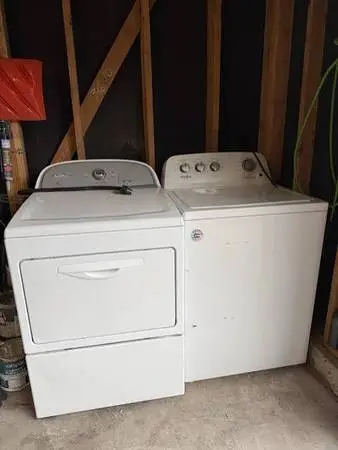 Whirlpool Cabrio electric washer and dryer set