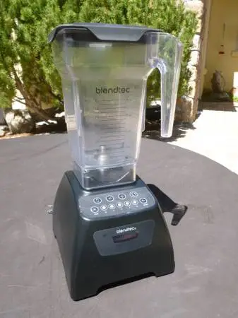Blendtec Classic 575 Blender