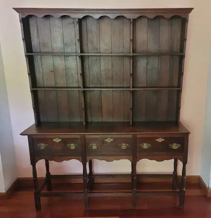 Extraordinary Welch Dresser Antique Vintage Excellent Condition!
