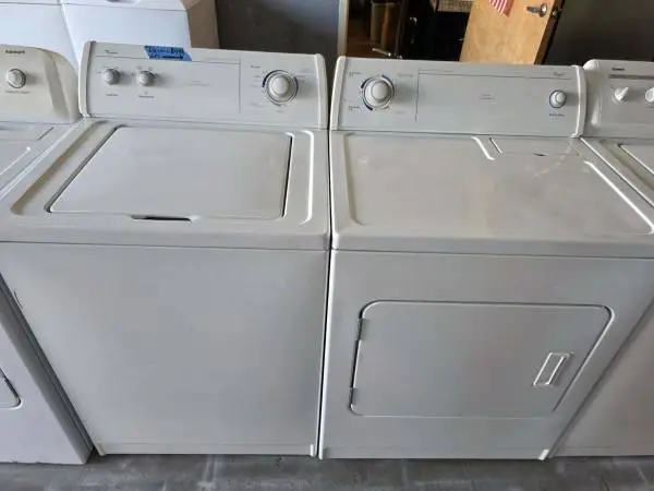 Whirlpool washer and electric dryer set