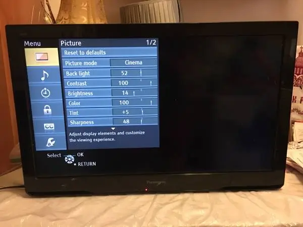 Panasonic 40” Inch Wall Mounted Flat Screen HDTV LCD TV Television Set