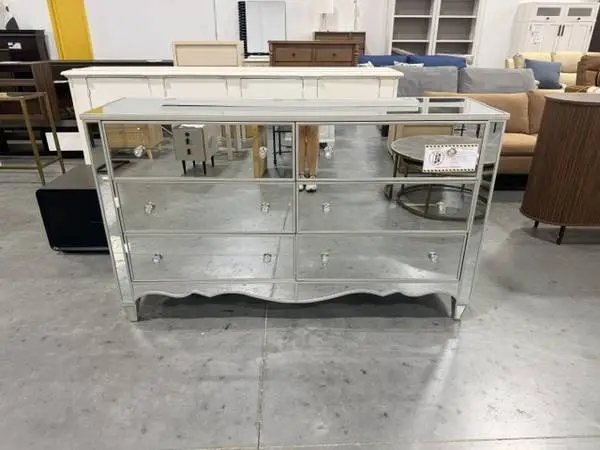 Willa Arlo Torpoint 64 W Mirrored Scalloped Edge 6 Drawer Dresser