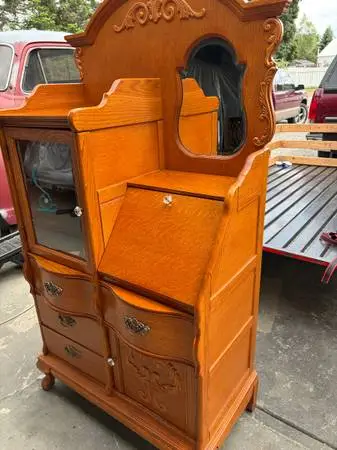 Nice oak side by side dresser