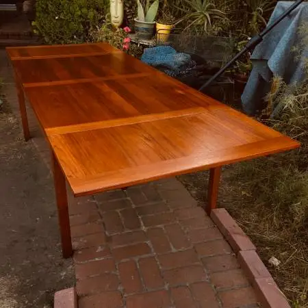 Beautiful* Vintage teak Danish Modern MCM expansion Dining Table
