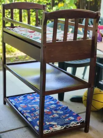 Changing table
