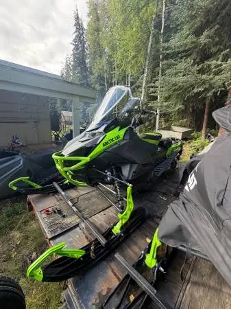 2025 ZR600 R-XC