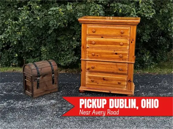 BROYHILL ---FONTANA-- COLLECTION CHEST OF DRAWERS DRESSER