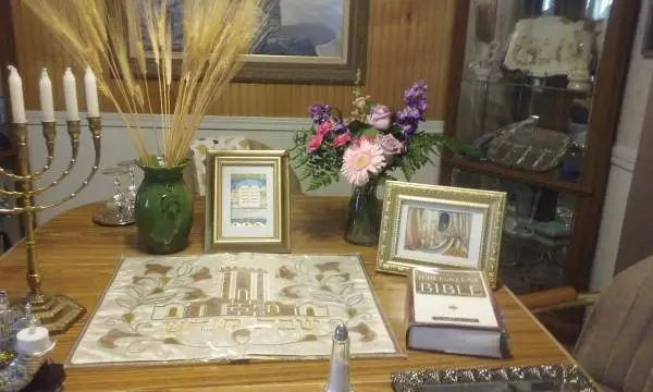 Matching Pair of Corner Curio Cabinets with Lights.