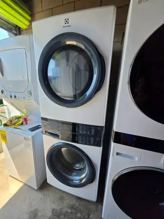 New electrolux 27 white stackable washer and gas dryer
