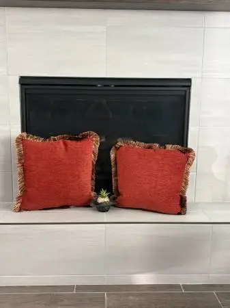 Designer Accent Pillow Cushion Set 18” x 18” High End, New