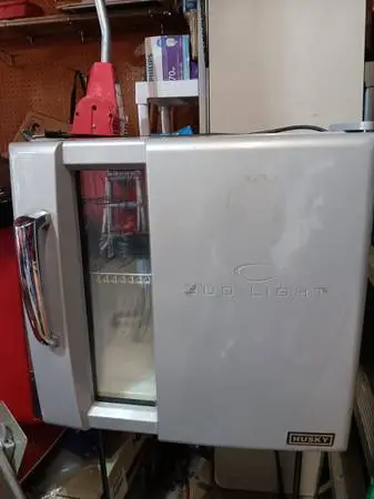 Mini fridge