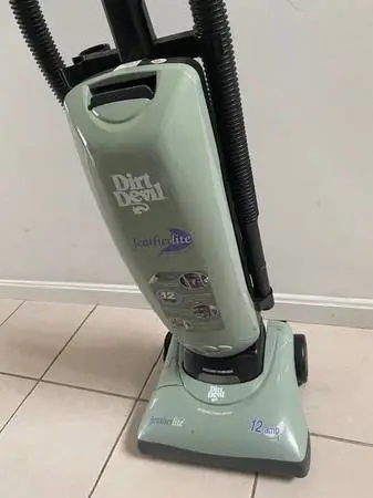 VACUUM CLEANER