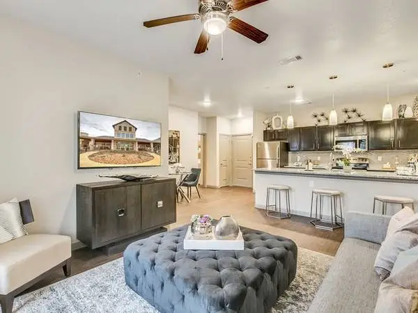 SPACIOUS LAYOUT | STAINLESS APPLIANCES | FENCED BACKYARDS | 1 MO FREE