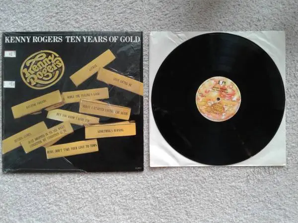 Vintage 1977 Kenny Rogers Ten Years Of Gold Vinyl LP