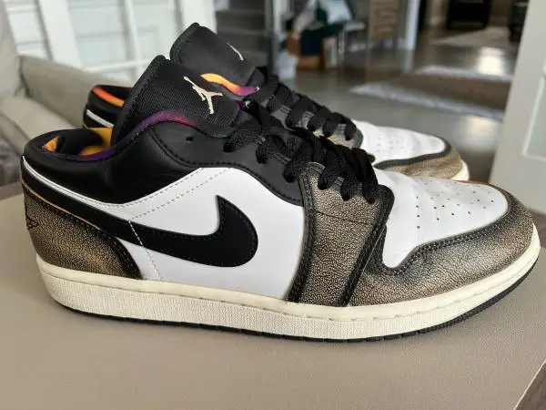 Nike Air Jordan 1 Low SE Wear Away Mens Sz 11
