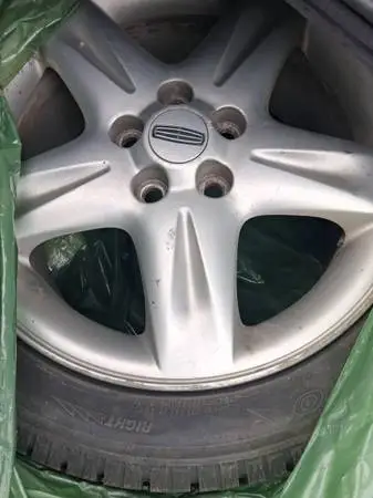 245/45R17 - two 17 Tires + two 17 Ford / Lincoln car rims