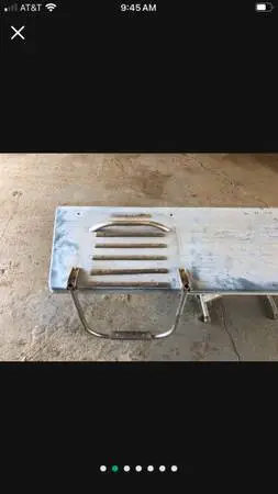 Boat swim platform