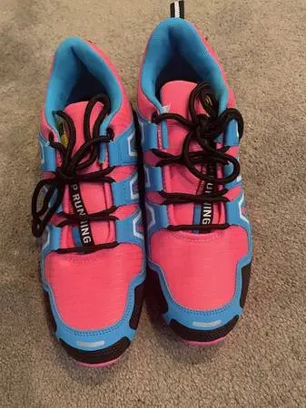 Running shoes Hike Balance-Mens size 7, Womens size 9