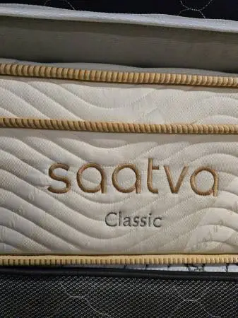 Saatva King  size mattress  set new