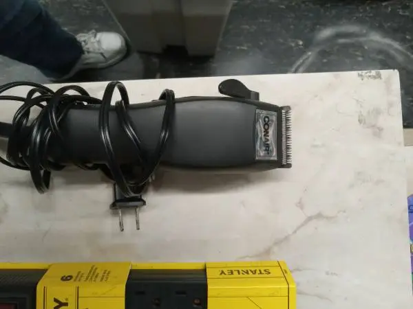 Hair clippers , conair
