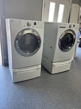 LG Electric - Washer and Dryer W/pedestals