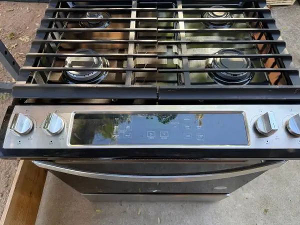 Whirlpool gas stove delivered