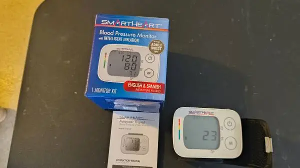 SmartHeart blood pressure monitor - adult wrist