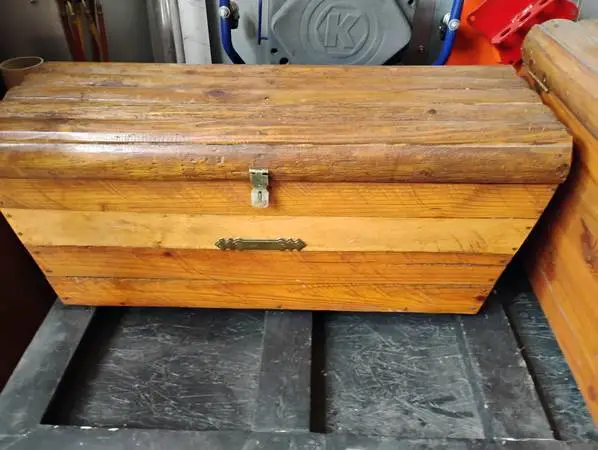 Wooden Chests (2 Piece Set)