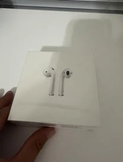 Apple AirPods 1st generation Wireless Charging Case