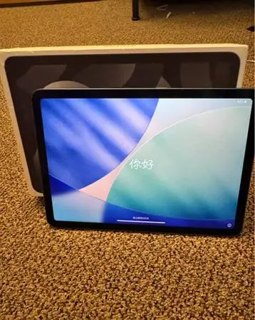 iPad Air 5 & 11in Magic Keyboard