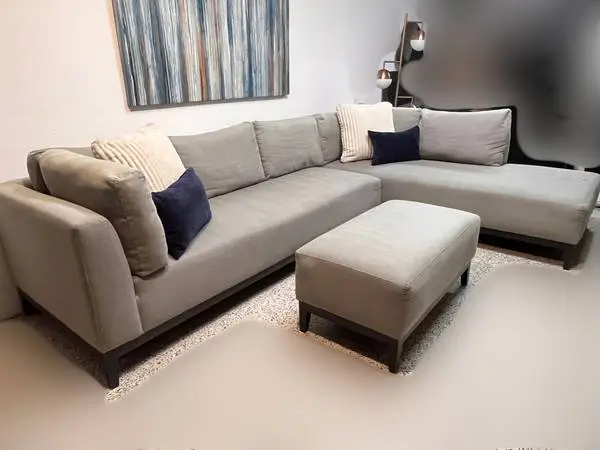 +Delivery Opt.) Gorgeous Room & Board / Modern 3-Piece Sofa Set!