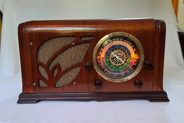 WANTED! - Your old/Antique Tube Radio and/or Radio Parts - $1234