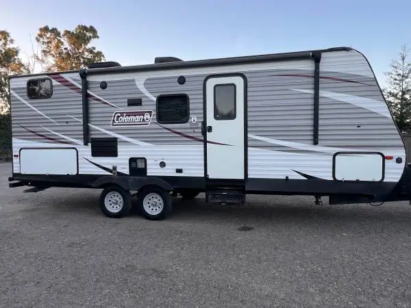 2019 colman lantern