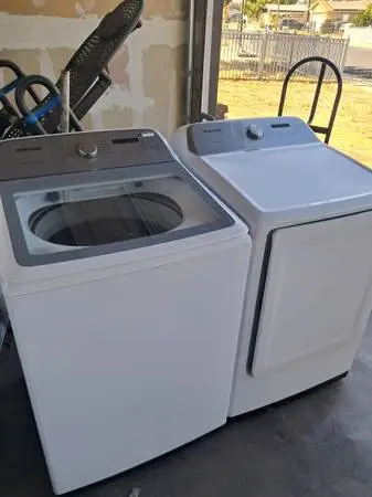 SAMSUNG WASHER AND GAS DRYER CAN DELIVER
