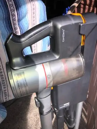 LG BATTERY VACUUM CLEANER