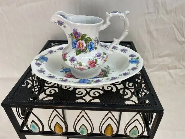 Fine China Pitcher & Bowl, Garden of Pansies, Made in England