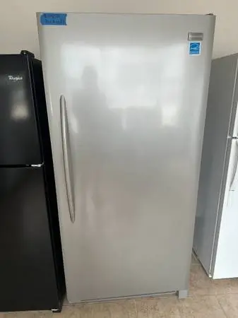 Frigidaire Upright Freezer 20.2 cu ft 713-376-0356