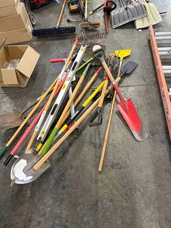 Huge home office and warehouse sale w yard and power tools !