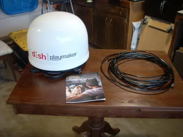 Dish Playmaker Portable Satellite TV Antenna & Wally