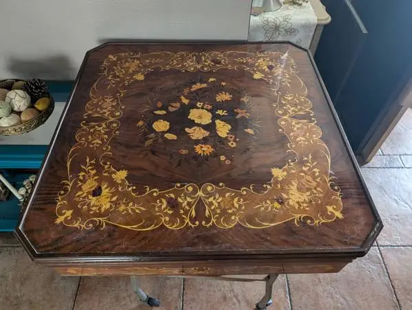 Multiple Game table (Pocker, Roulette, Backgammon , Dominos and other)