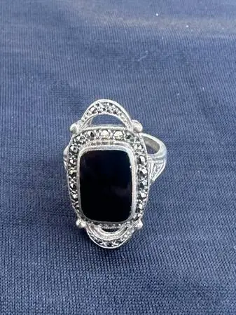 925 sterling silver RING!!