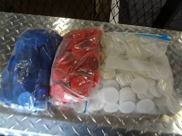 Plastic poker chips 500-700