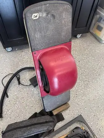 Onewheel Pint – Only 213 Lifetime Miles, Crimson/Cream Rails, Loaded w